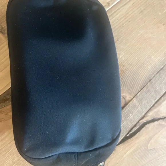 lululemon athletica Black 2L city essential pouch - Picture 6 of 6